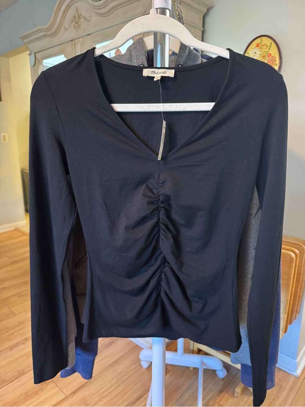 NWT Madewell Black Ruched V-Neck Long Sleeve Tee Size Medium